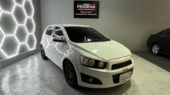 CHEVROLET SONIC 1.6 LTZ 16V FLEX 4P AUTOMÁTICO CHEVROLET SONIC 1.6 LTZ 16V FLEX 4P AUTOMÁTICO